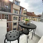 Lovely Apartment In The Heart Of Sofia
